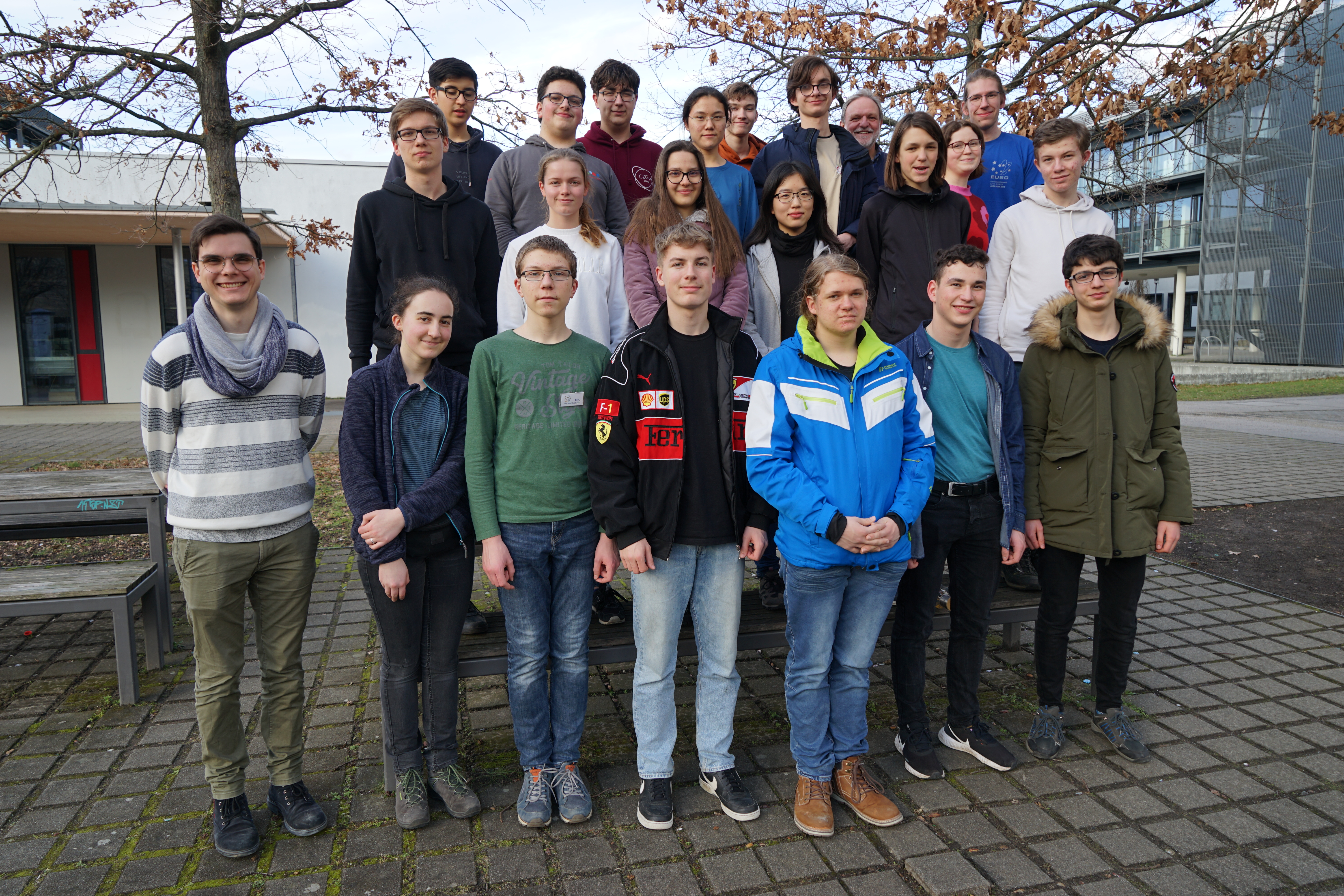 Die deutschen Nationalteams für die European Olympiad of Experimental Science 2023 in Lettland sind nominiert.
