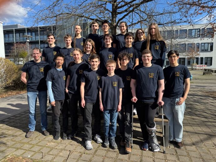Die Teilnehmenden trafen sich in Potsdam, um in Experimentalklausuren in Biologie, Chemie und Physik anzutreten.